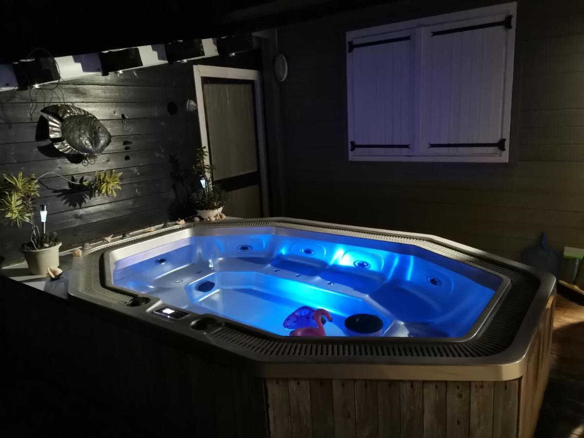 Bungalow La Perle - Jacuzzi - Piscine Saint-Francois  Eksteriør bilde